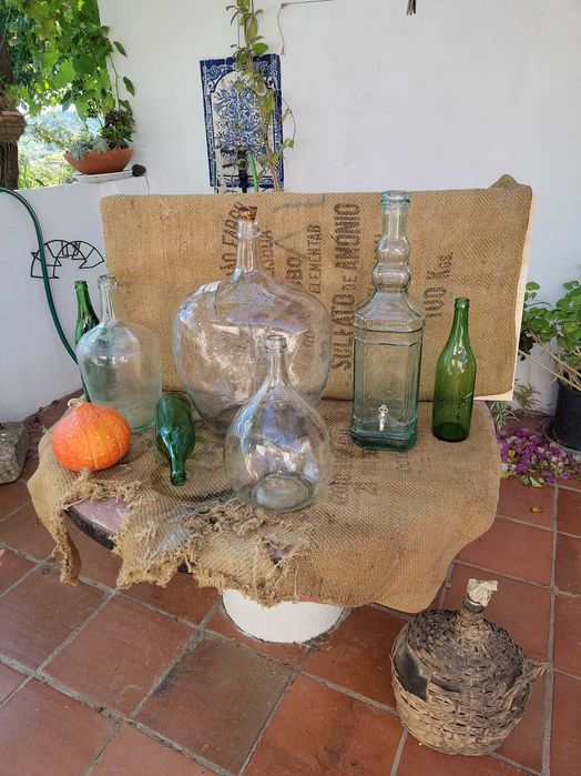 Garrafões de vidro | glass jugs
