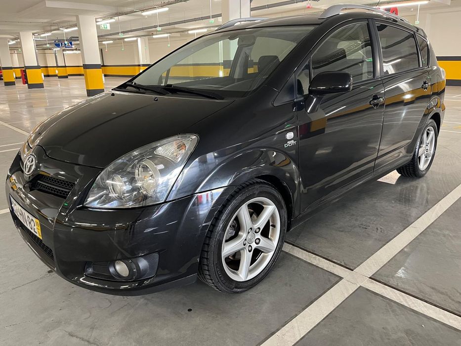 Toyota Corolla Verso 2.2  D-Cat 177CV