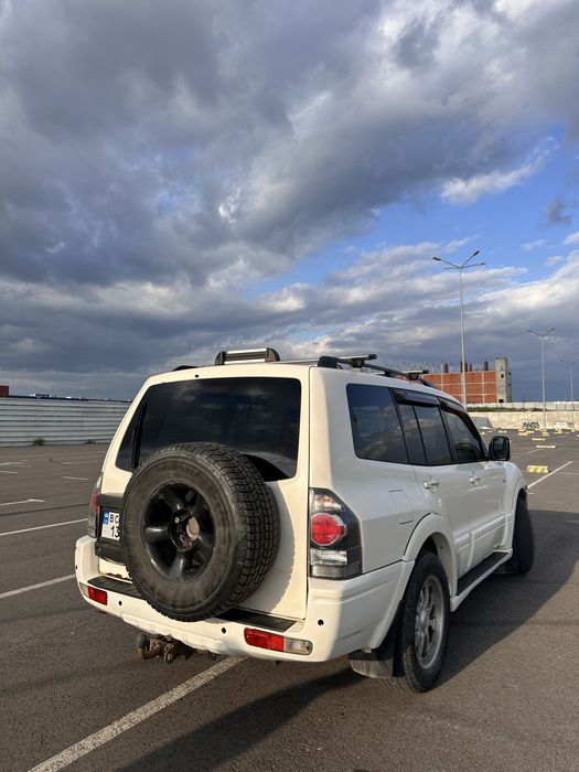 Mitsubishi Pajero 3 2005