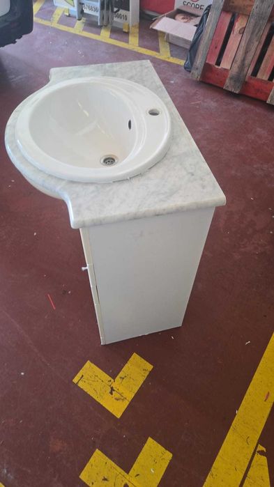 Móvel  de casa de banho