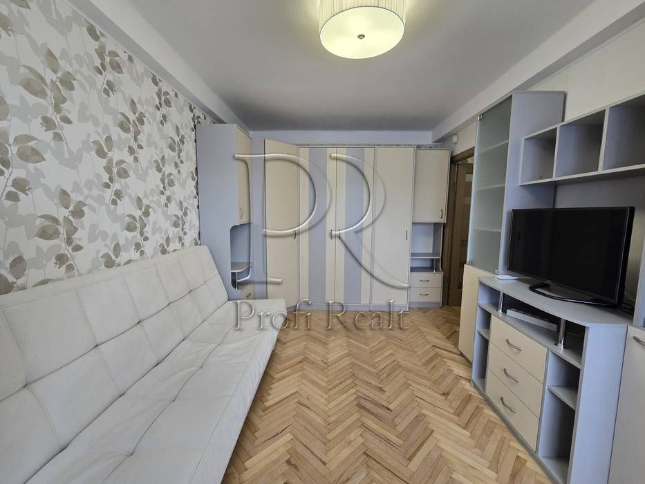 Продаж 2 кімн. квартири біля ВДНГ, Проспект Голосіївський 89