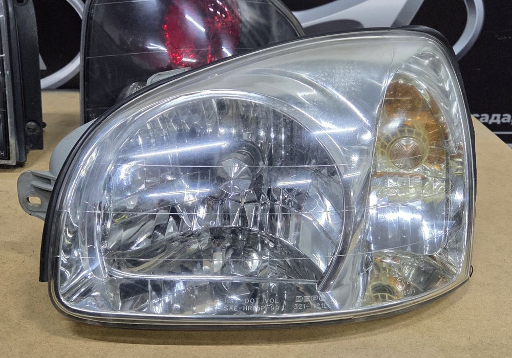 Фара фари Hyundai Santa Fe SM Санта Фе 1 розборка шрот запчастини
