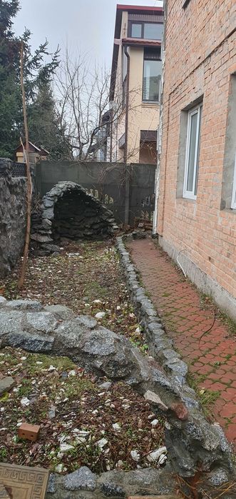 Продам 2-х этажный дом 187м2 +70м2  начало Лелековки