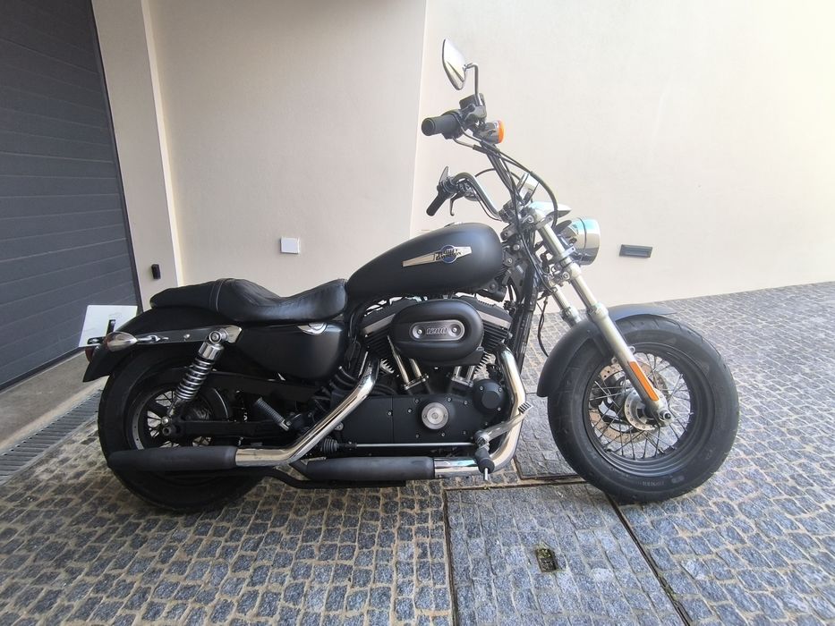 Harley Davidson Sportster 1200 Custom Limited B (XL1200CB)