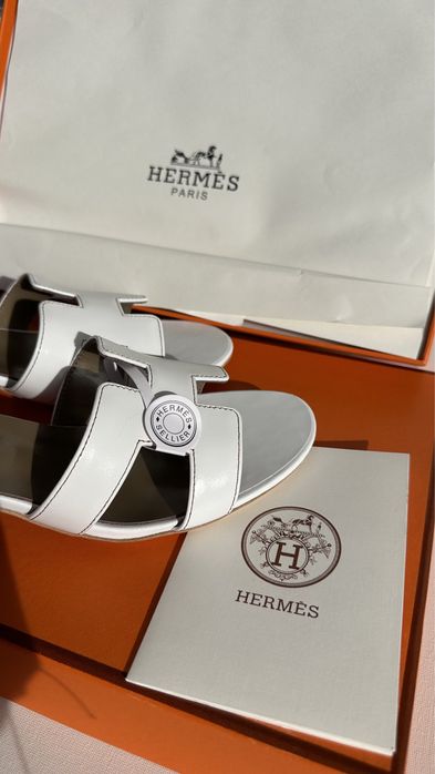 Klapki Hermès Bałe/White