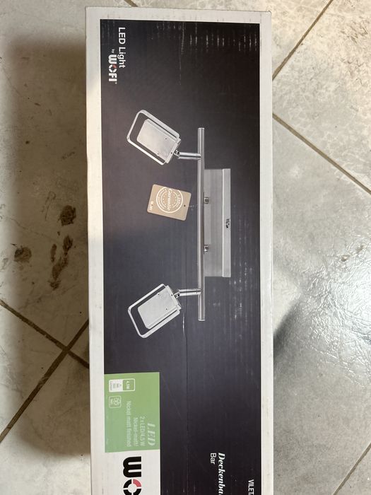 Candeeiro Novo com Caixa