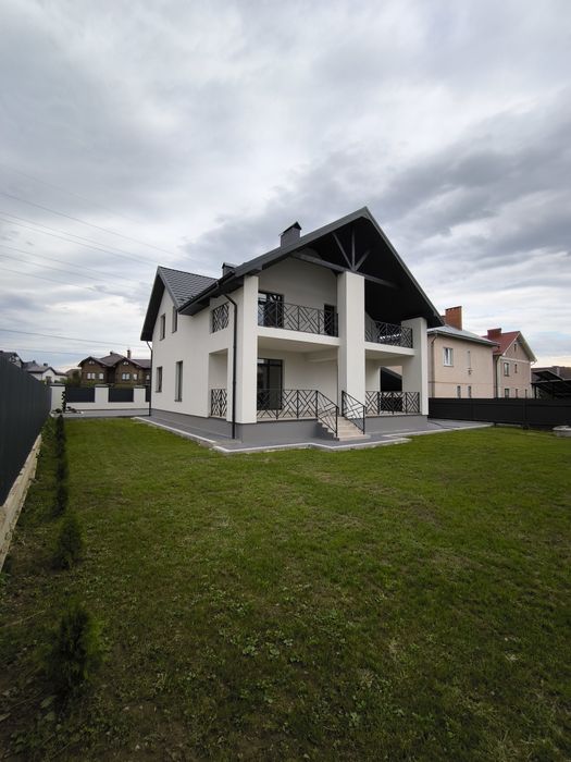 Продам будинок с Крихівці