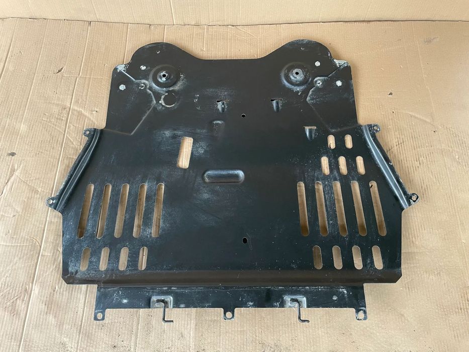 CITROEN JUMPY III PEUGEOT EXPERT TOYOTA PROACE OSŁONA DOLNA POD SILNIKA METALOWA ORYGINALNA 432361