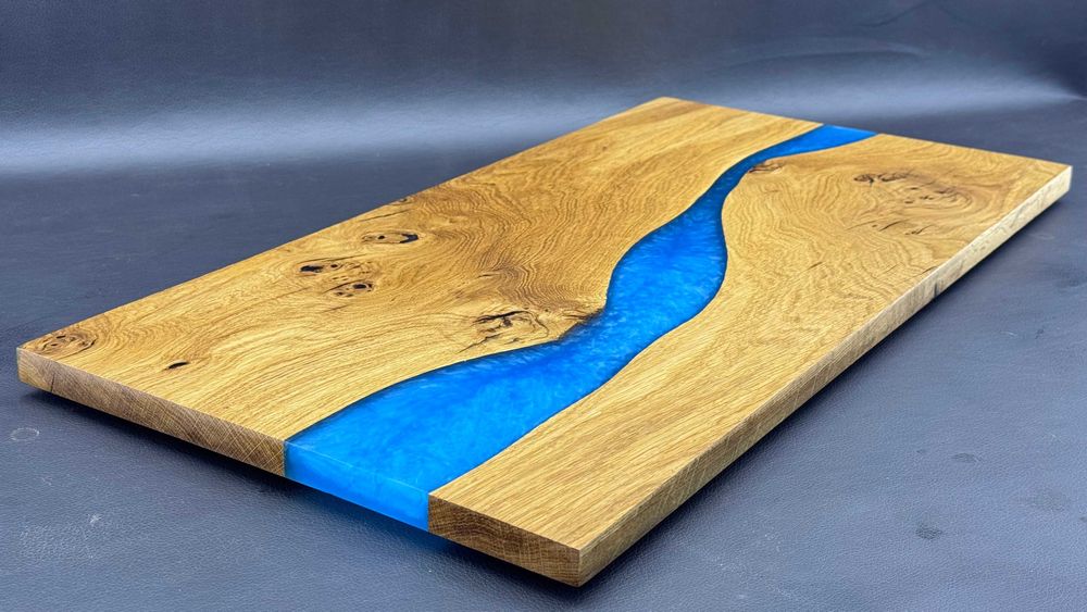 Deska prezentacyjna z litego dębu i żywicy epoksydowej 600x300x18mm