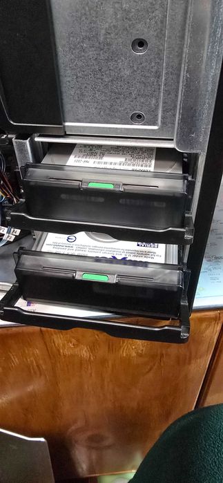 HP Z800 • 12‑Core • 384GB RAM • xfx r9 280X • SSD + 3 HDD • SATA3 + SAS2