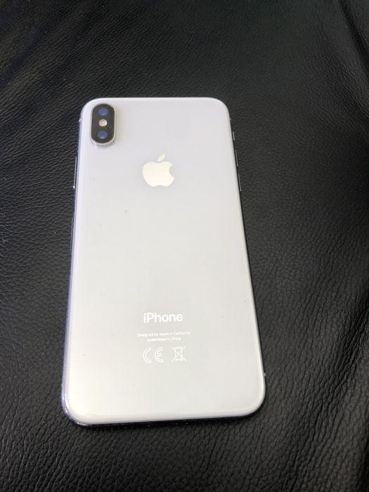 Iphone x 64Gb carregador e phones