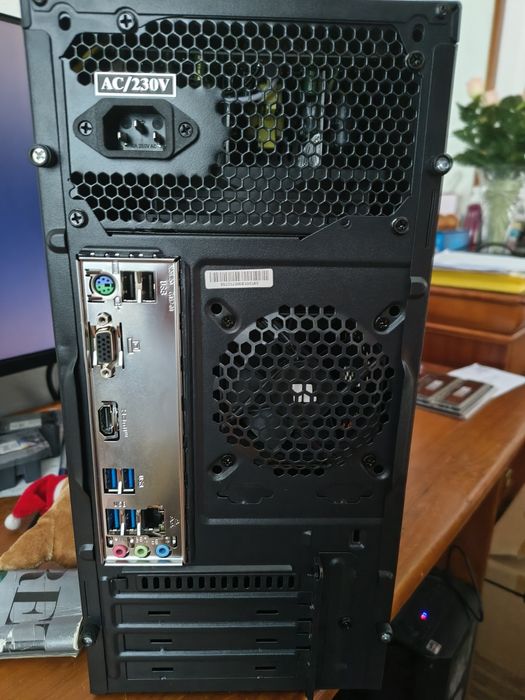 New AMD Ryzen Desktop Computer with Windows 1164298370837634121