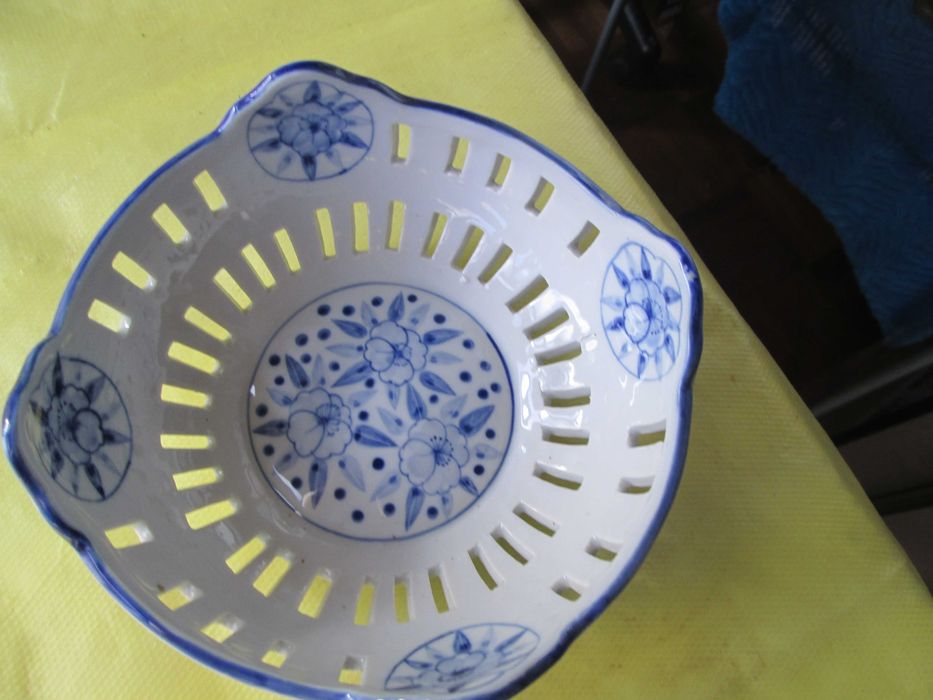 8 peças loiça decorativas e utilitárias