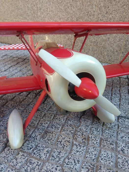 Avião aeromodelismo com motor