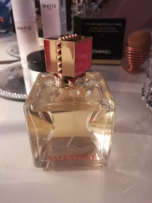 Piękna oryginalna woda perfumowana Valentino Voce Viva pojemność 100ml