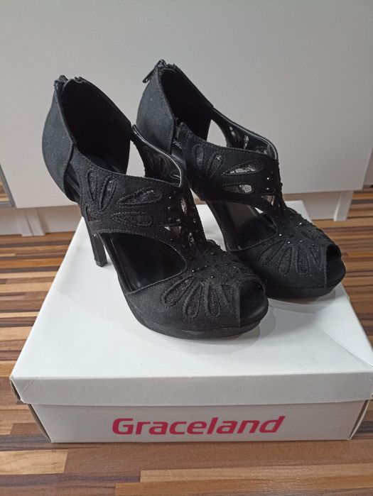 Szpilki czarne 36 jak nowe