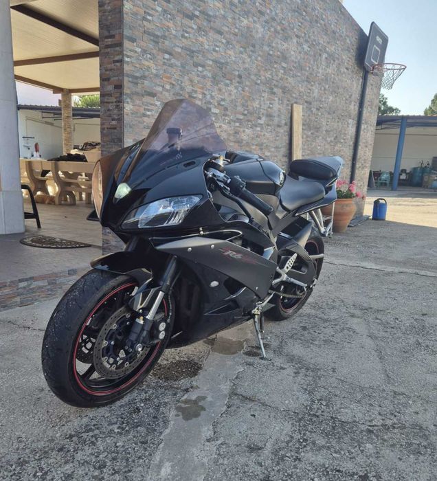 Mota YAMAHA Modelo R6