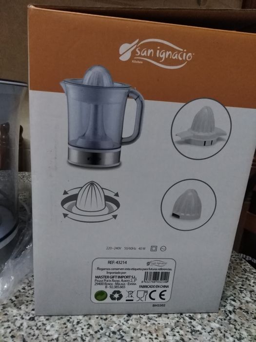 Expremedor de sumos ( a estrear)