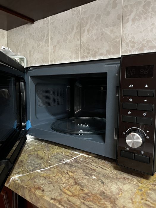 Micro-ondas Qilive 700W