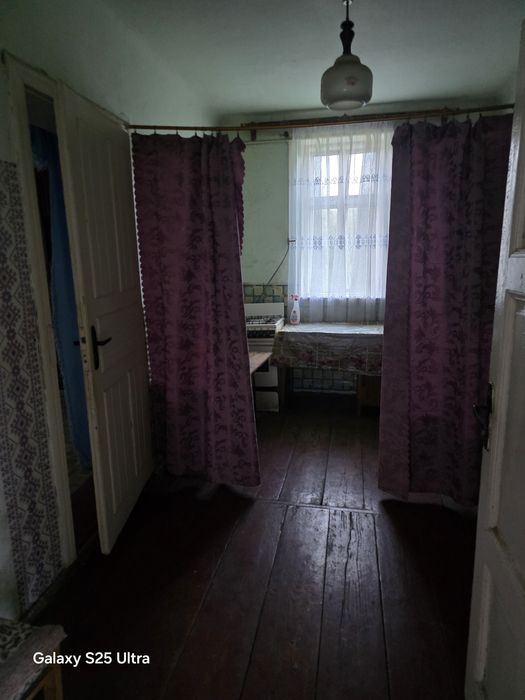 Продам будинок в передмісті 18 сот землі!