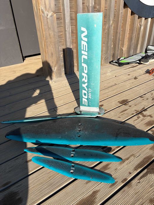 JP Australia Foil 6'8" Pro Edition (96 L) + foil NeilPryde Glide Surf, conjunto completo