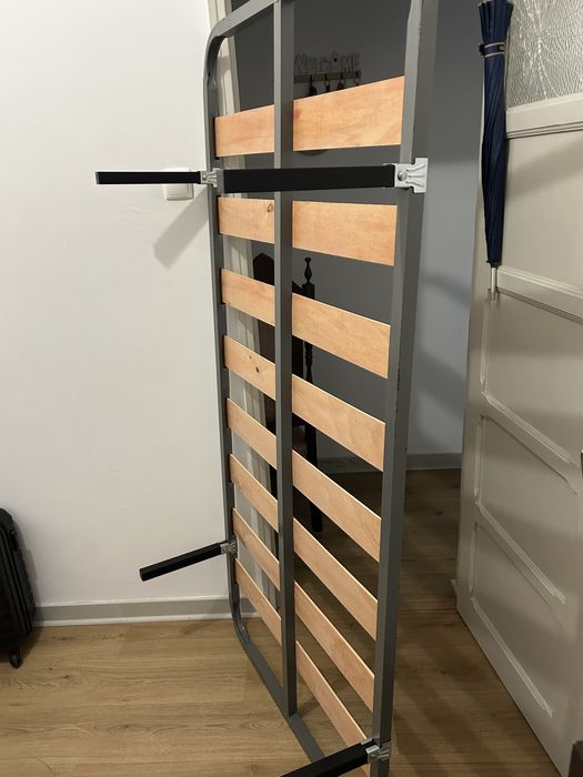 Cama solteiro ( sem colchão)
