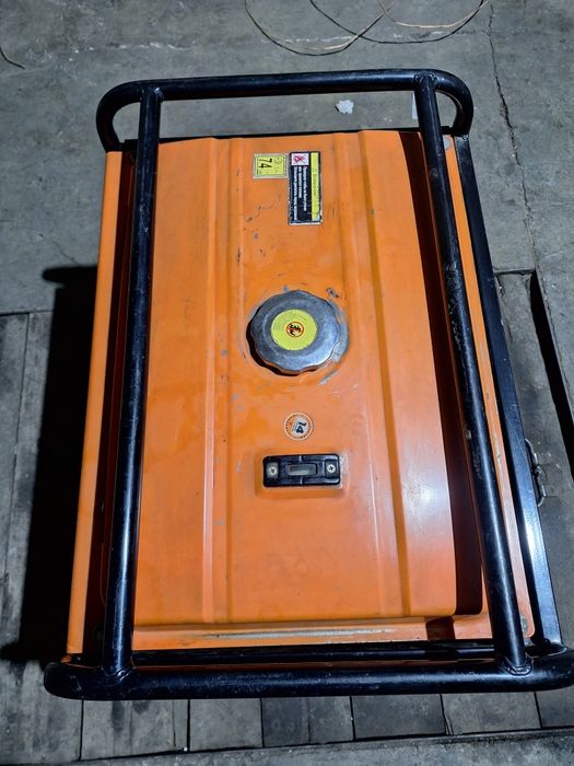 Генератор 5.5 бензиновый