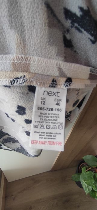 Sukienka w kwiaty Next r 40