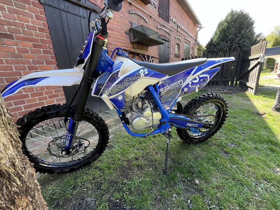 cross tornado 250cc