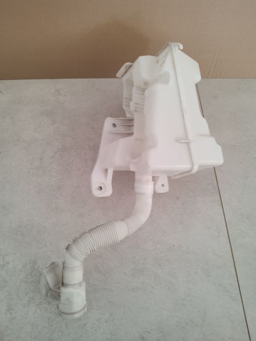 Zbiornik zbiorniczek spryskiwaczy VW Golf 7 VII Sportsvan Oryginał