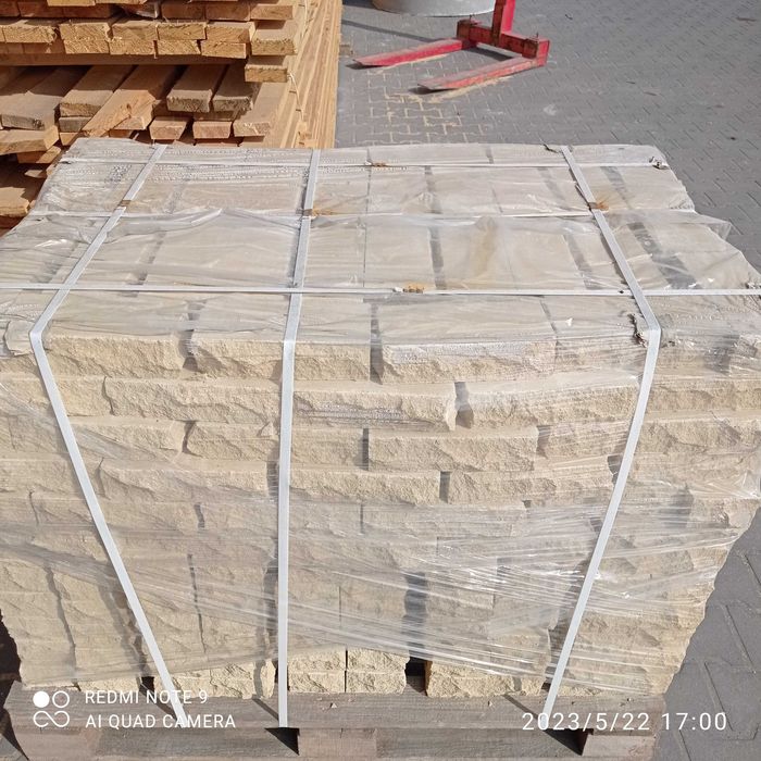 Цегла в асортименті