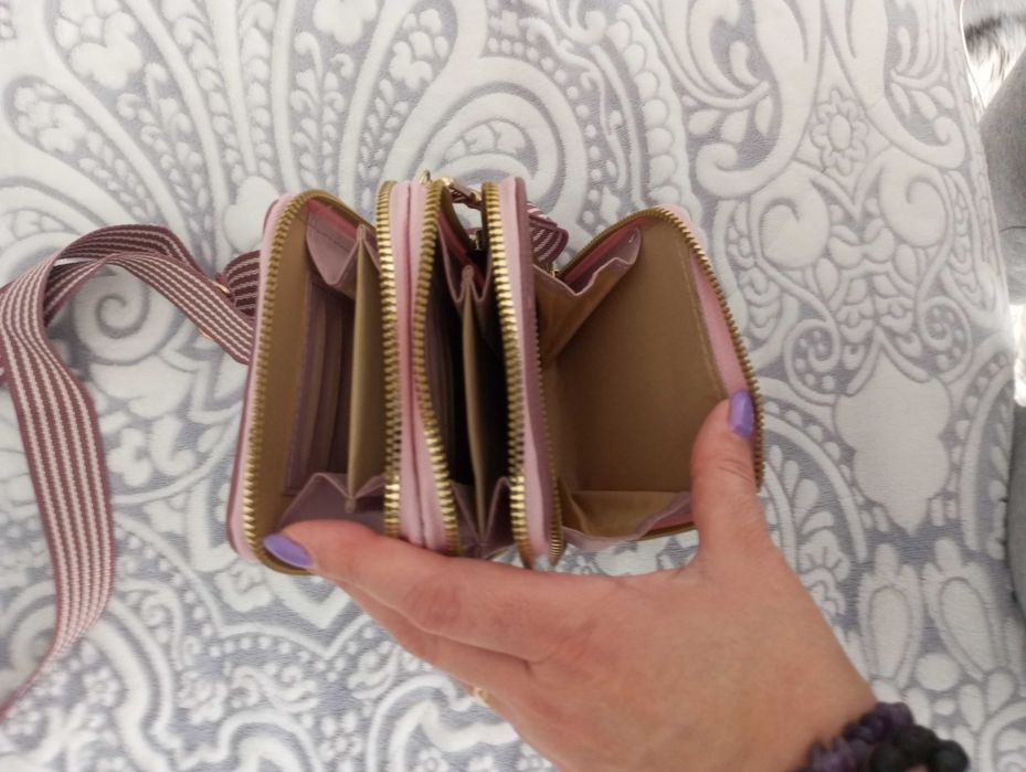 Several wallets64285106613763123