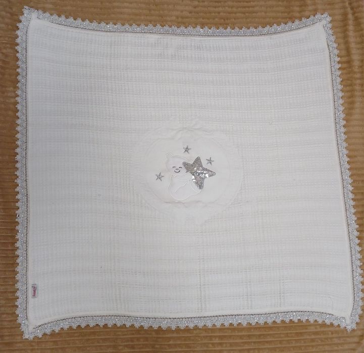 Дитячий в'язаний теплий плед у ліжечко, у коляску