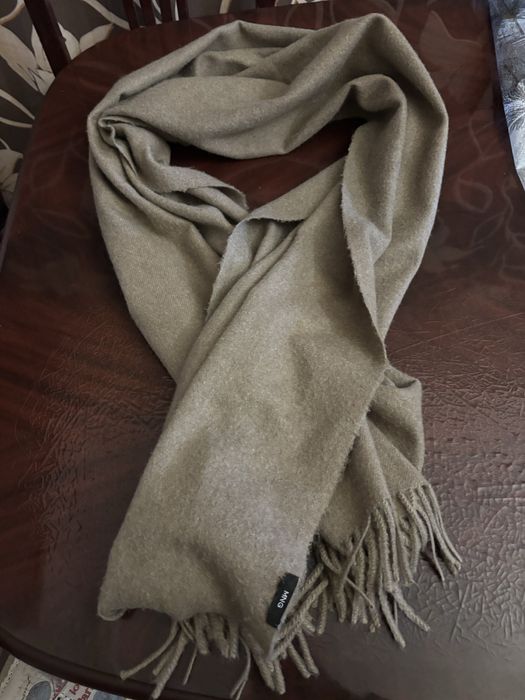 Шарф палантин Mango.