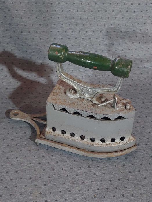 Ferros de engomar antigos