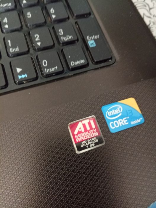 Laptop Asus czarny