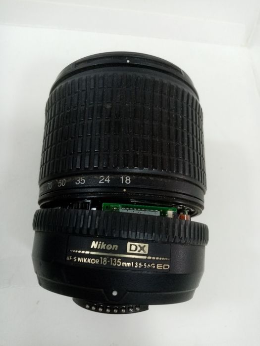 Объектив Nikon DX 18-135 (Minolta Power Zoom 35-80mm.