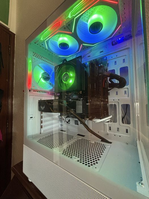 Computador Gaming RGB Branco- Ryzen 7 / GTX 1660 TI