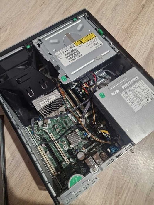 Komputer Stacjonarny HP Compaq 8100 Elite i5 4 GB 160GB