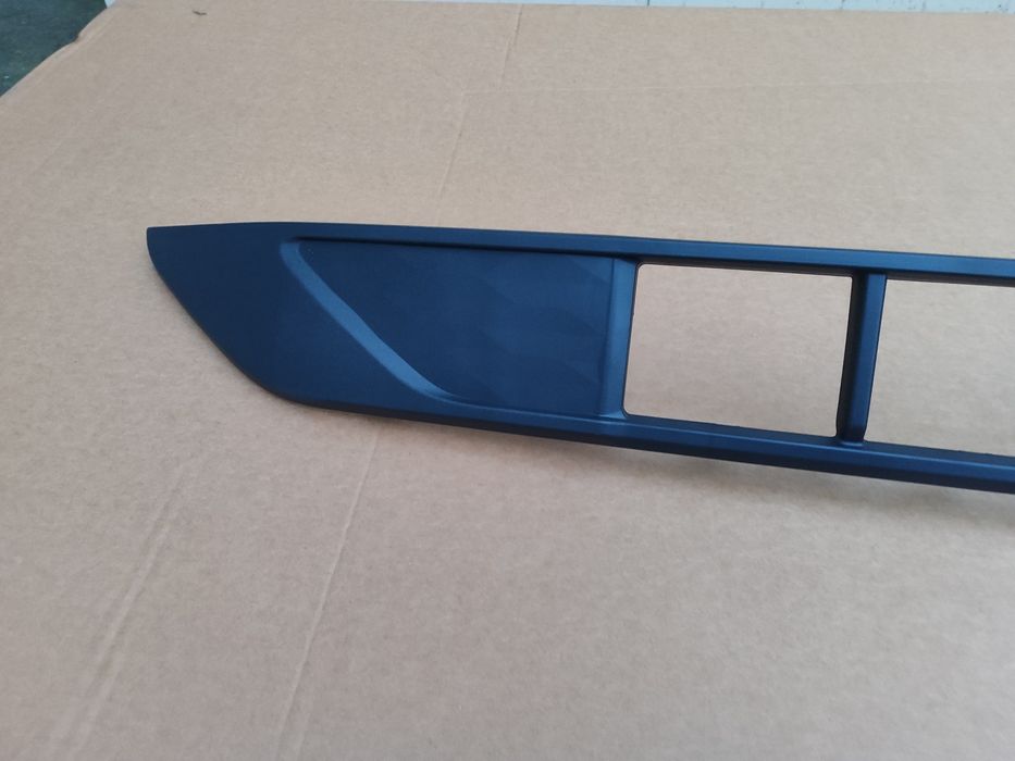 Решітка в бампер Ford F150 Lightning 2022-2025.