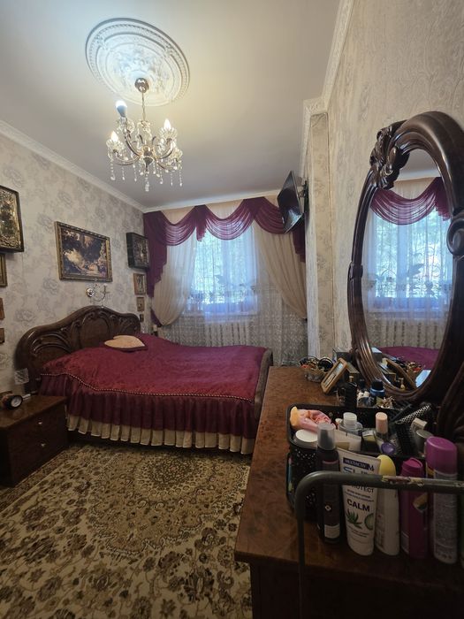 Продаж однокімнатної квартири мікрорайон Соляні Центральний район меблі техніка перший поверх відмінний стан - Вид 3