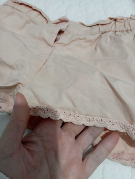 Calções femininos de criança