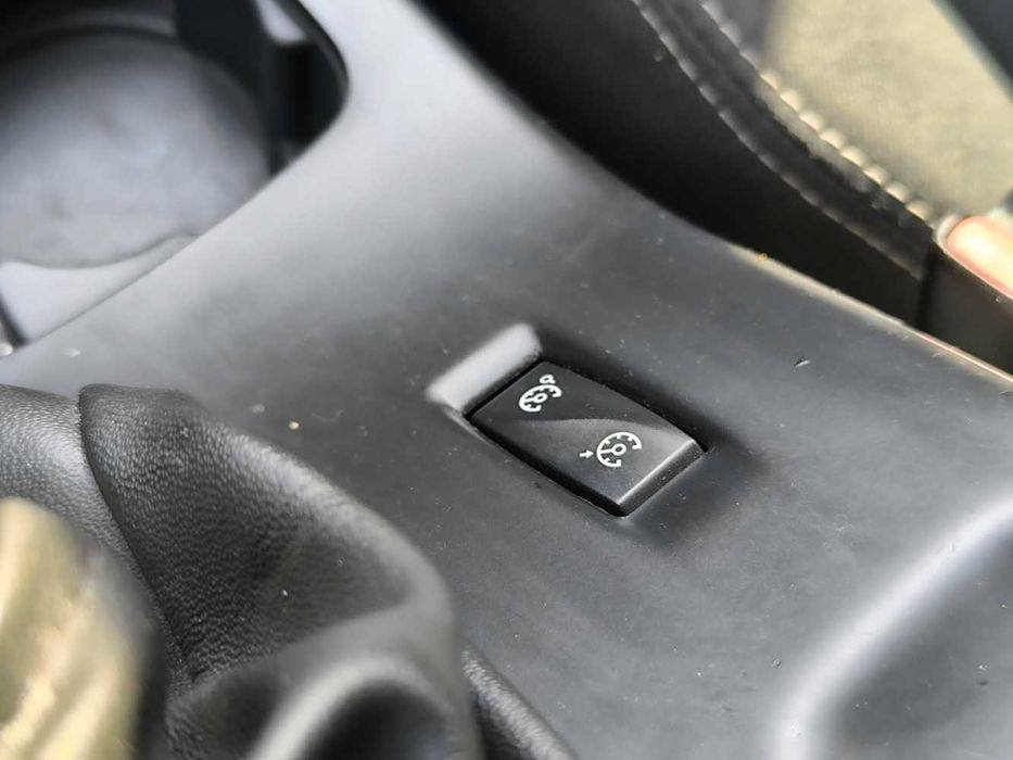 Renault Mégane Break Sport Tourer 1.5 DCI 110cv *Cx 6 Velocidades*