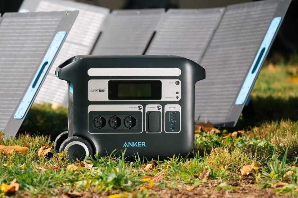 Anker SOLIX F2000 Portable Power Station