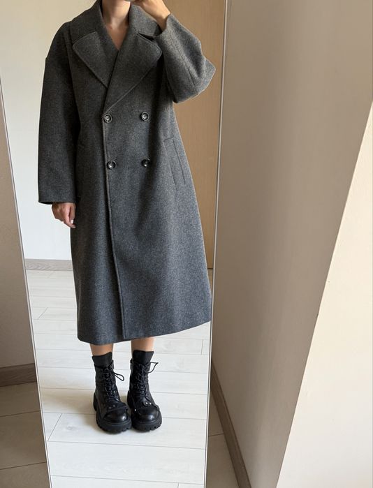 Пальто сіре Zara