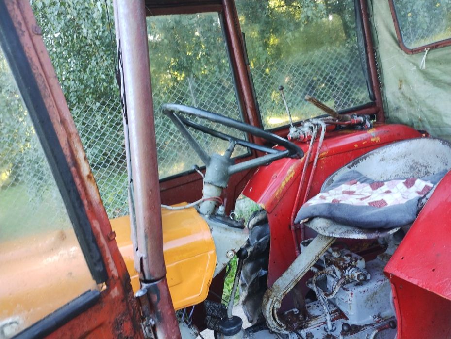 Sprzedam Ursus C-330 z dokumentami.. możliwość zamiany na ciągnik do remontu