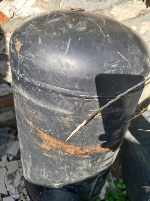 Продам два балони