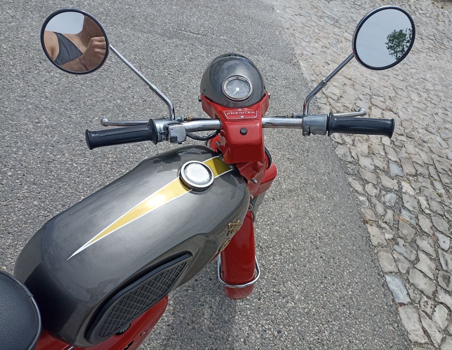 Vendo motorizada "Kreidler Floret'/restaurada faz 4 Anos!