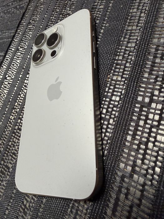 Iphone 15 Pro 256gb Bateria 85%