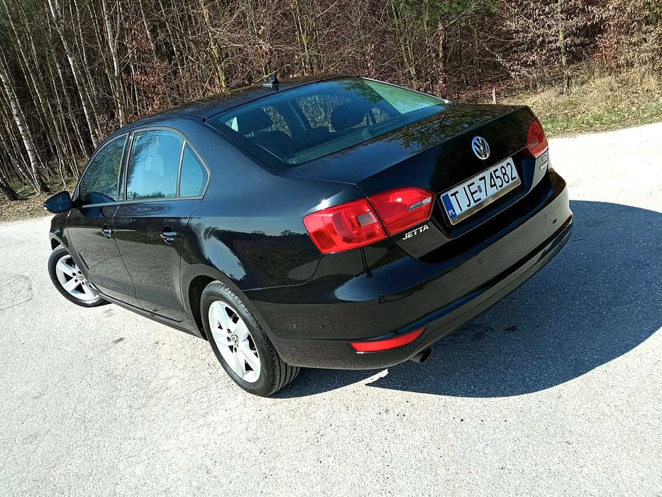 Vw Jetta!1.6 TDI!PDC!KLIMA! Alu! Navi!